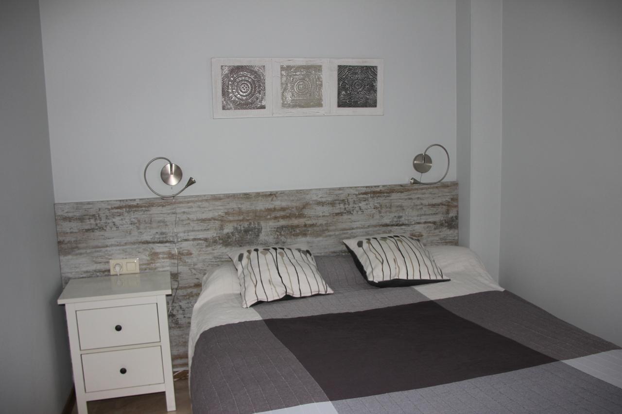 Apartamentos Caru Castelldefels Exterior photo
