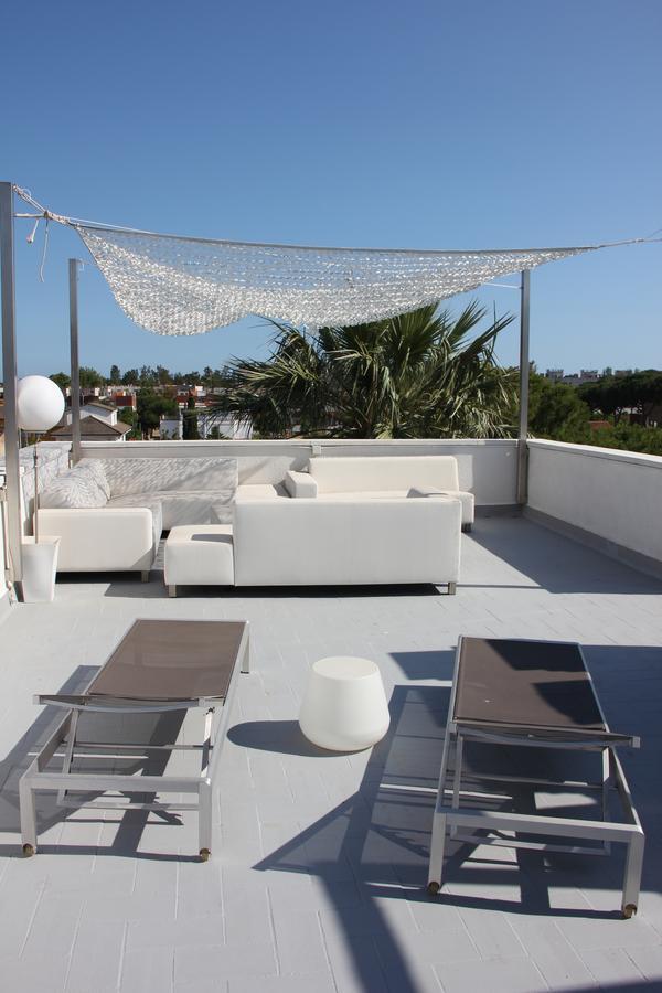 Apartamentos Caru Castelldefels Exterior photo